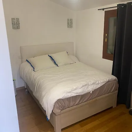 Oda ve Kahvaltı D'hotes Centre Corse